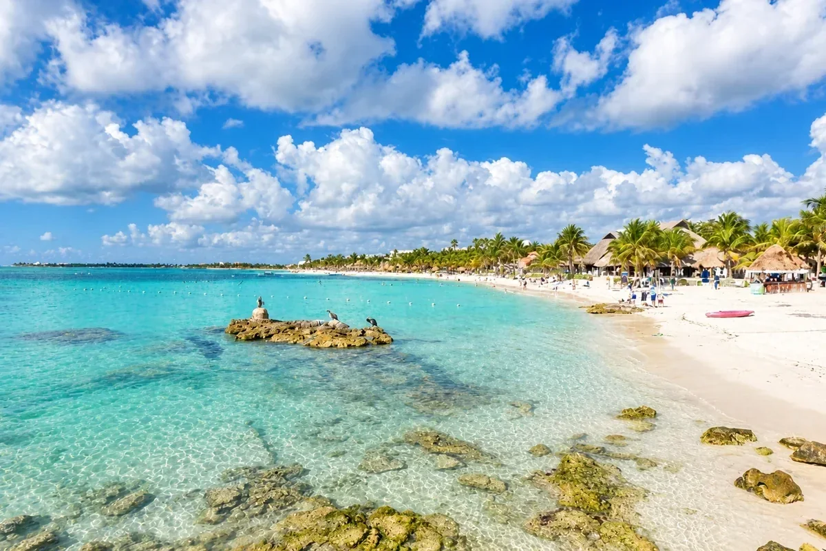 La baia di Akumal con l&rsquo;acqua turchese