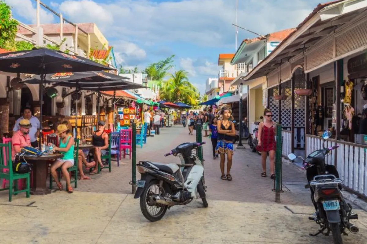 Centro di Isla Mujeres durante la sosta del tour